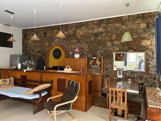 The -300 -A Centrally Located Heritage Home Sparta Dış mekan fotoğraf