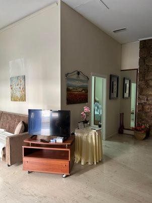 The -300 -A Centrally Located Heritage Home Sparta Dış mekan fotoğraf